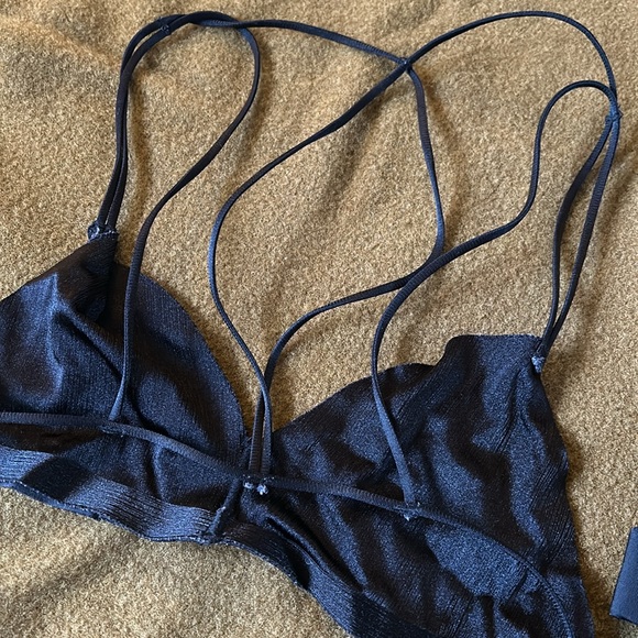 Lot of 4 Urban Outfitters unlined Bralettes Black - Picture 6 of 9